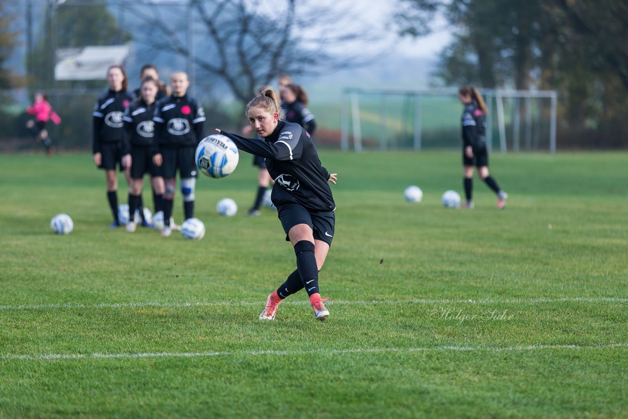 Bild 135 - wBJ MSG Steinhorst-Krummesse - VfL Pinneberg : Ergebnis: 2:0